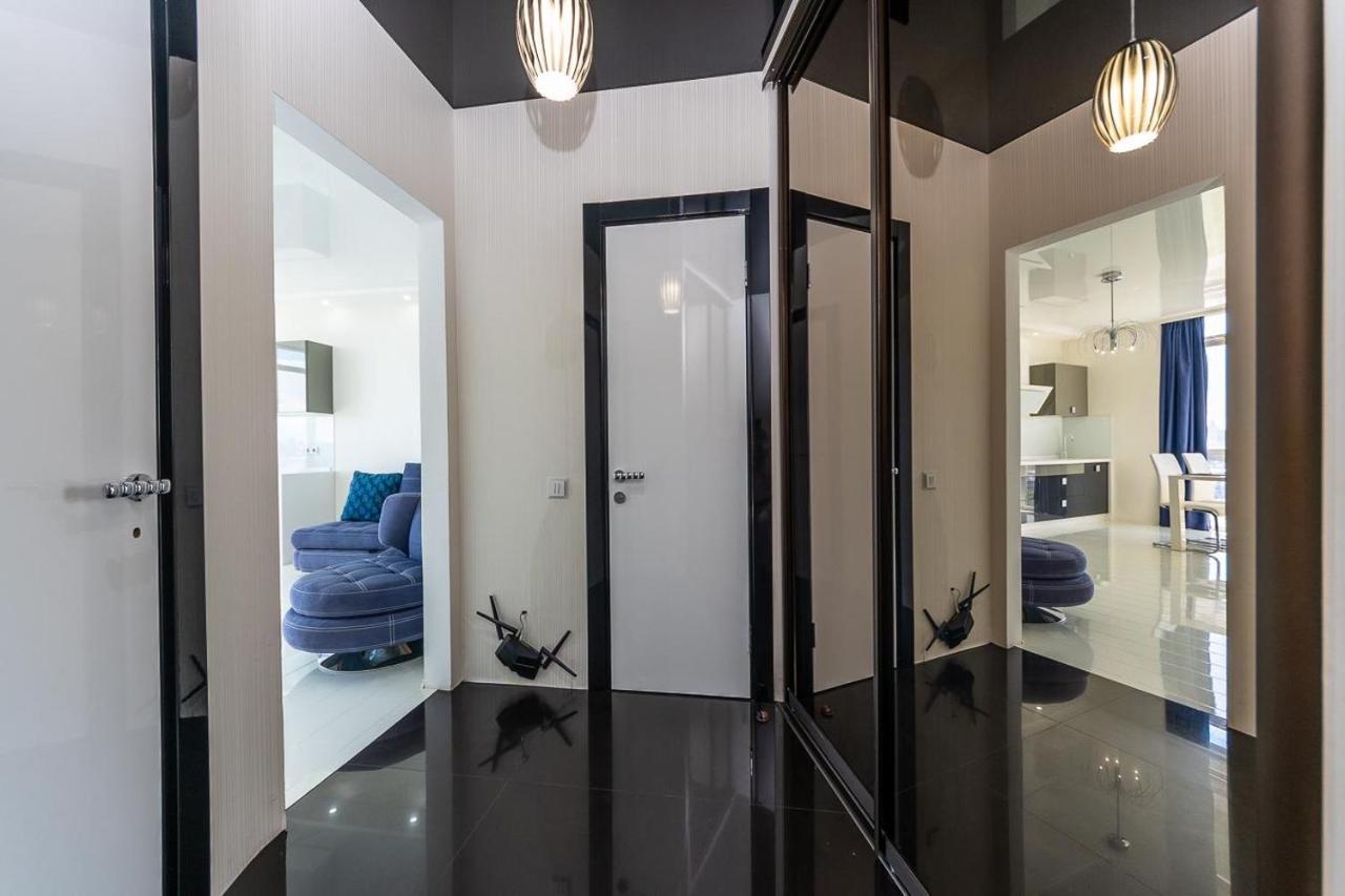 Fashionable Panoramic Apartments Dnieper. Obolon Kyiv Exterior photo